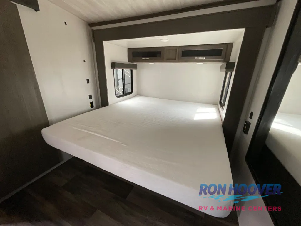 2022 Keystone RV Cougar Half-Ton 33RLI, Photos photo 29
