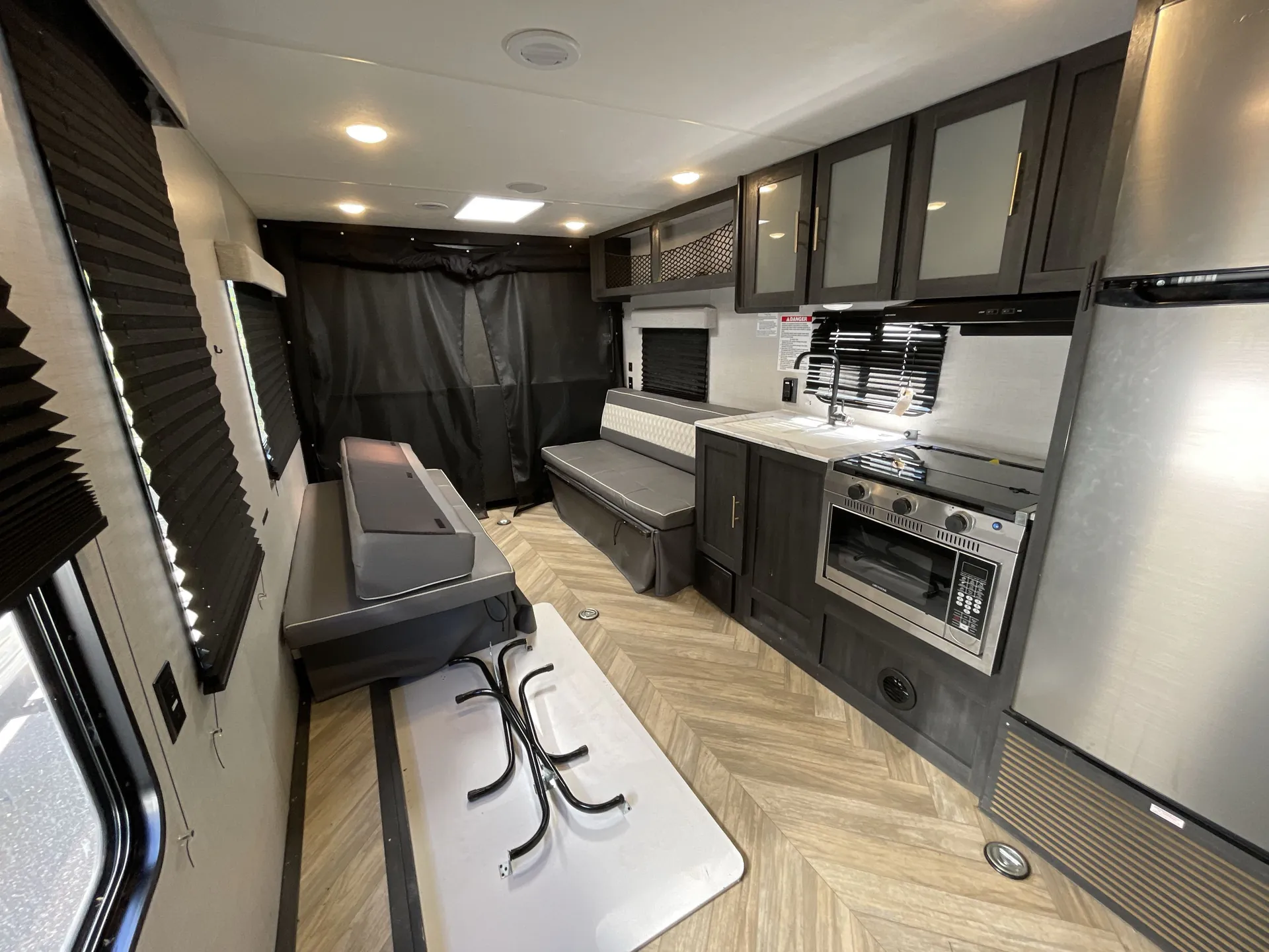 2022 Forest River Ozark 2500TH — living area main