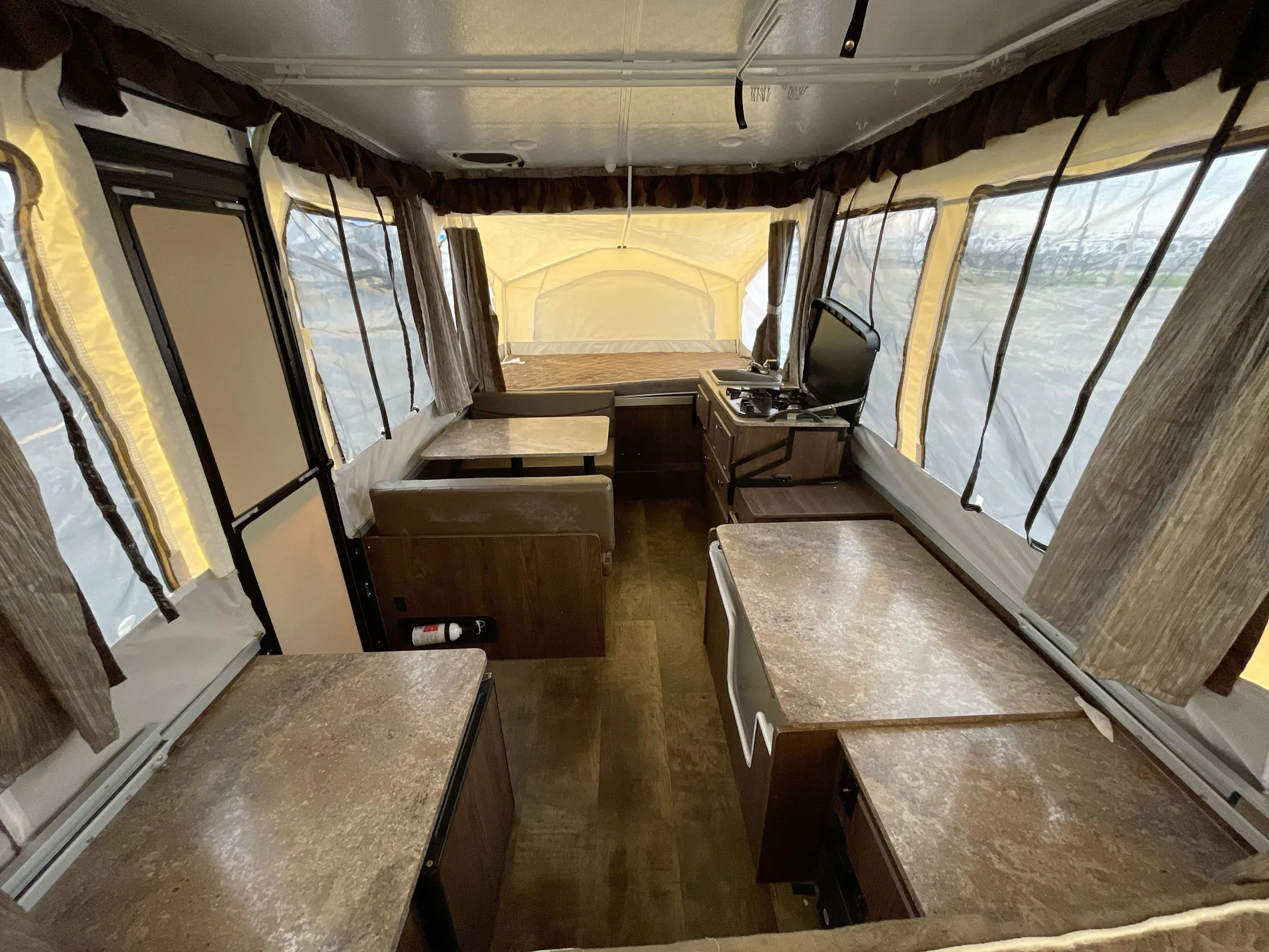 2018 Forest River Rockwood Freedom 1950 — cabinet