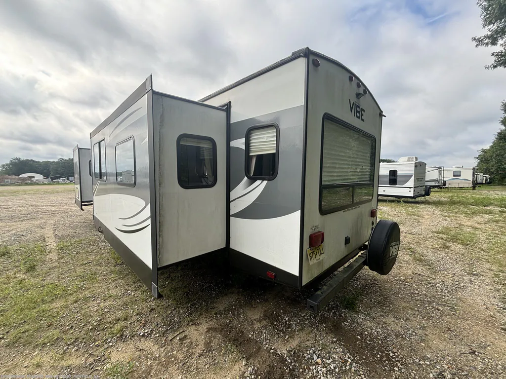 2018 Forest River Vibe 278RLS, Photos photo 5