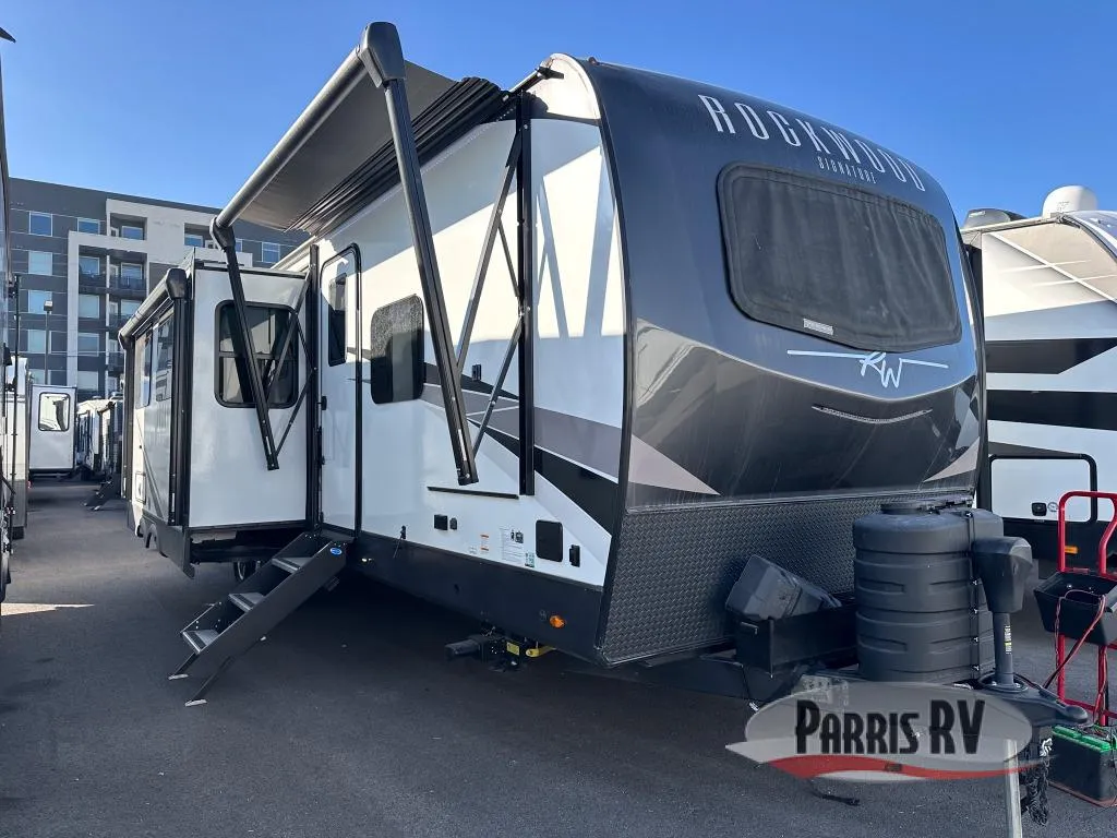 2024 Forest River Rockwood Signature 8338DB - Photo 2
