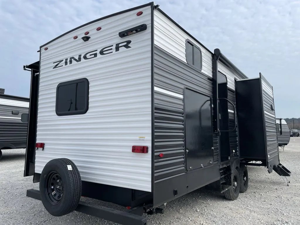 2026 CrossRoads Zinger 331BH - Photo 3