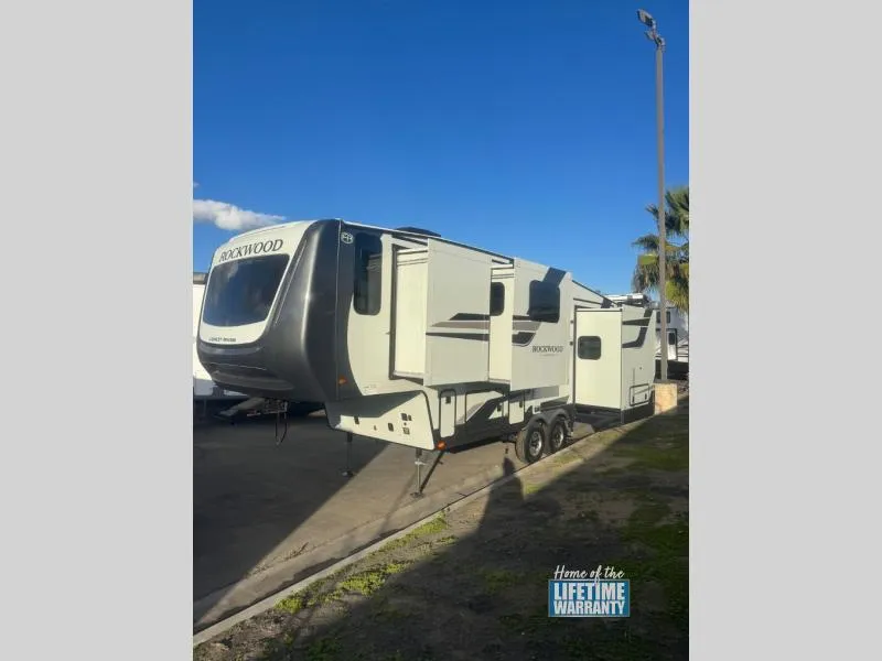 2026 Forest River Rockwood Signature 290SFK - Photo 4