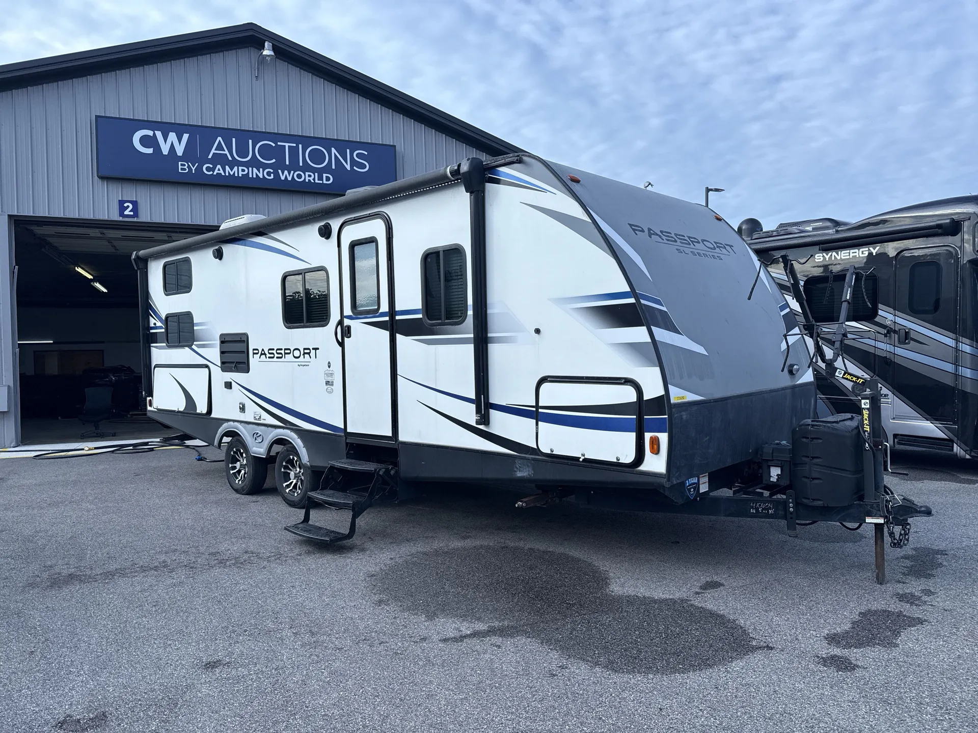 2020 Keystone Passport SL Series 240BH - Photo 2