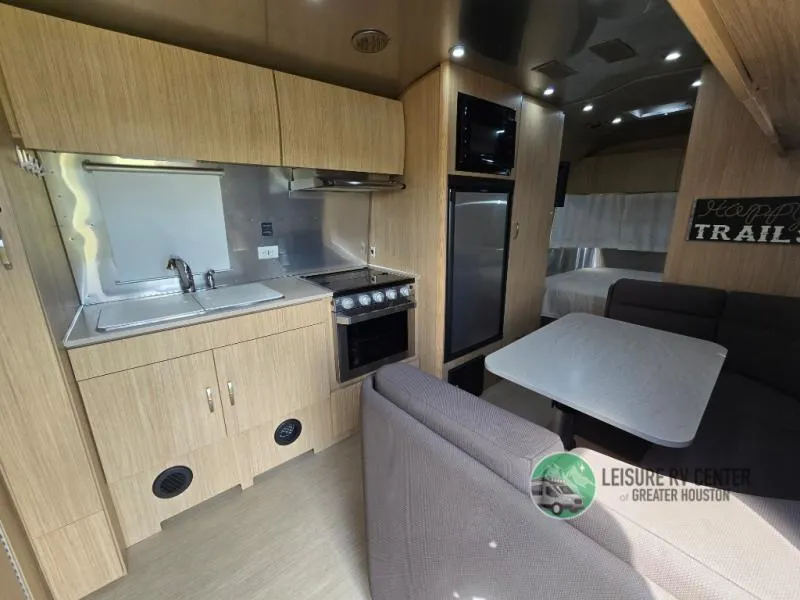 2020 Airstream Flying Cloud 23FB - Photo 4