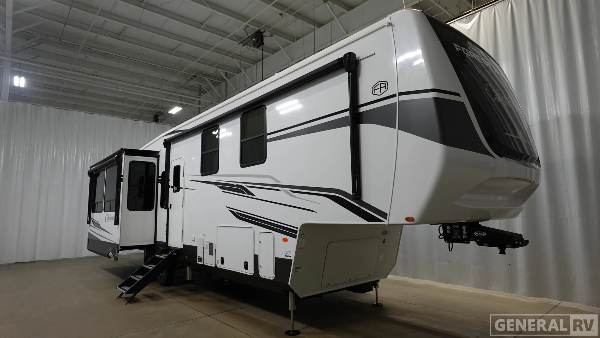 2026 Palomino Columbus 383RLH - Photo 2