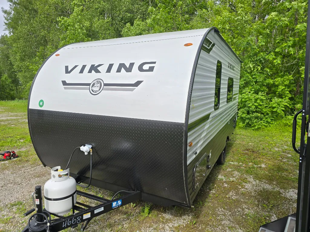 2024 Forest River Viking 18FQ - Photo 3