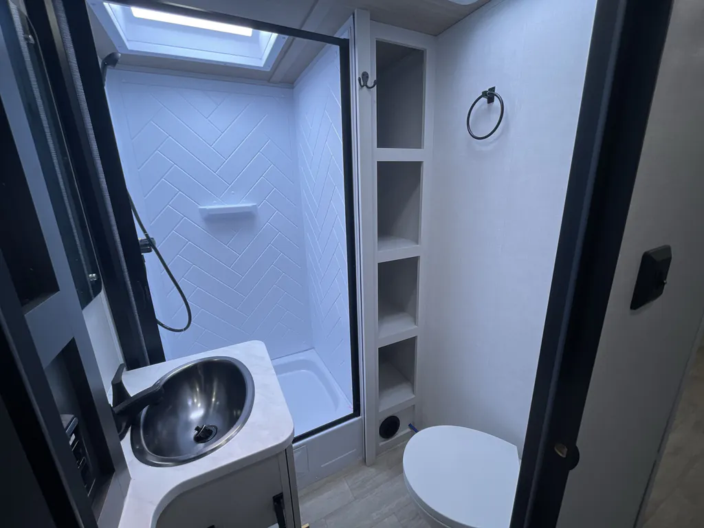 2027 Forest River Vibe 2900KB, Photos photo 19