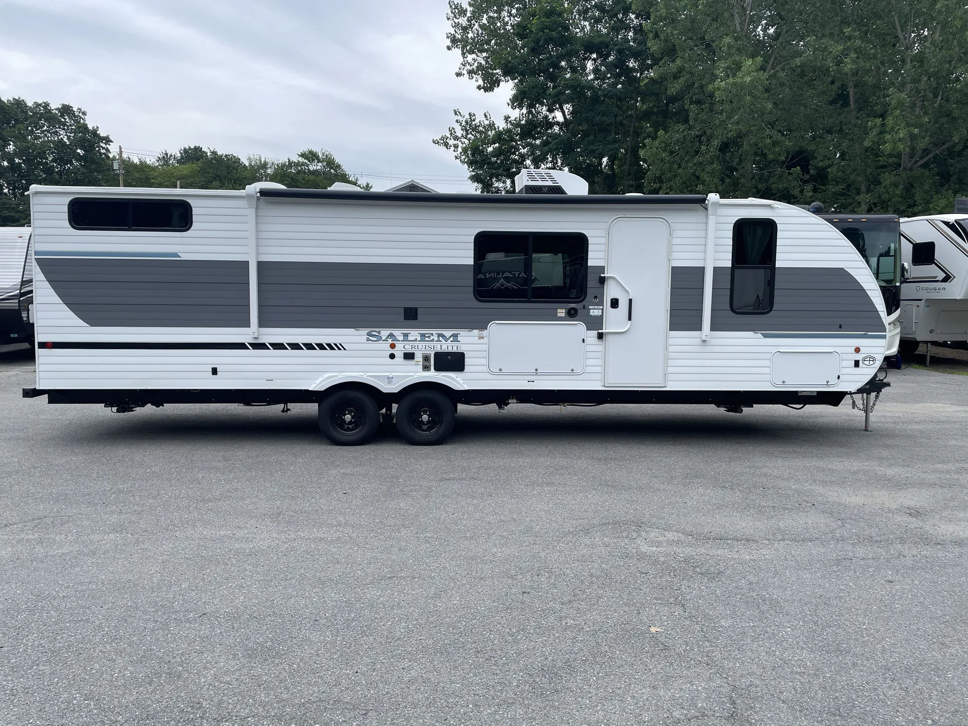 2027 Forest River Salem Cruise Lite 28VBXL — campside