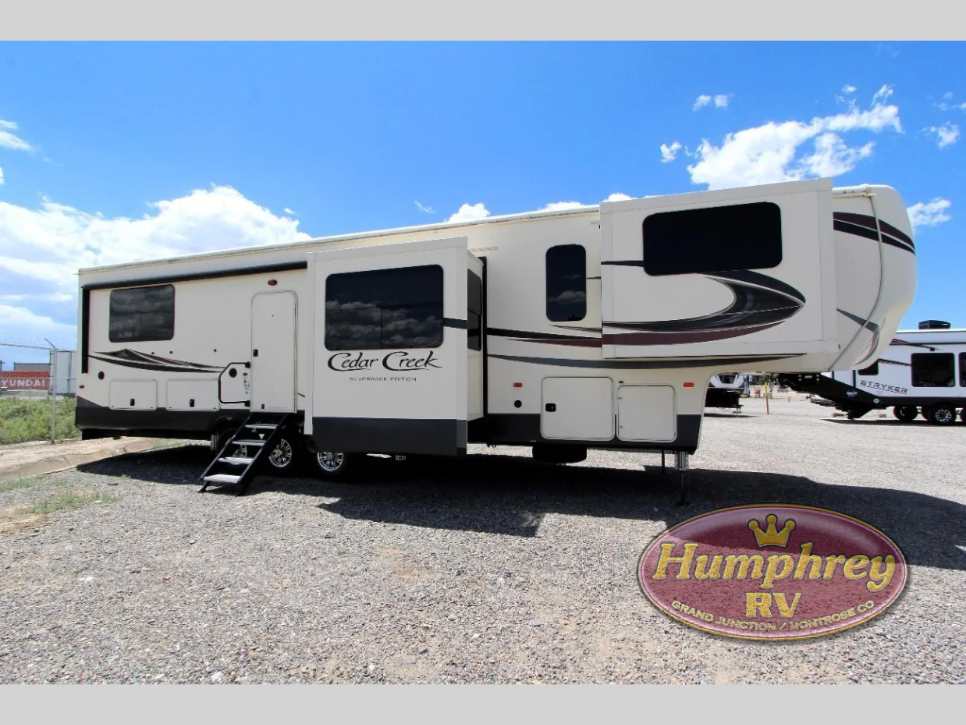 2019 Forest River Cedar Creek Silverback 37RTH - Photo 4