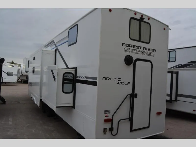 2026 Forest River Cherokee Arctic Wolf 38DST - Photo 3