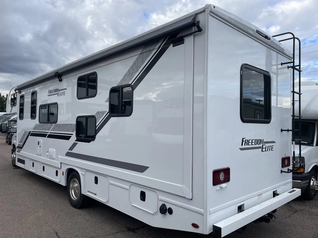 2027 Thor Motor Coach Freedom Elite 31FE, Photos photo 3