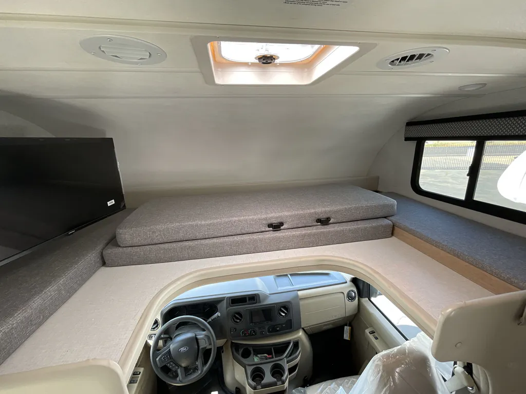 2026 Thor Motor Coach Freedom Elite 28HZ, Photos photo 18
