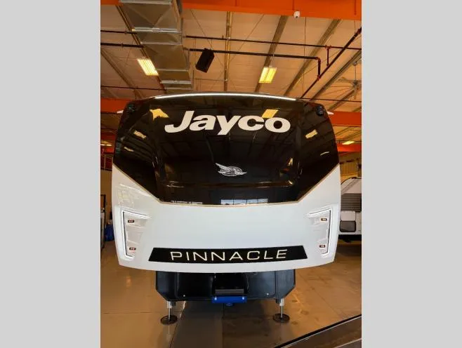 2027 Jayco Pinnacle 38FBRK - Photo 4