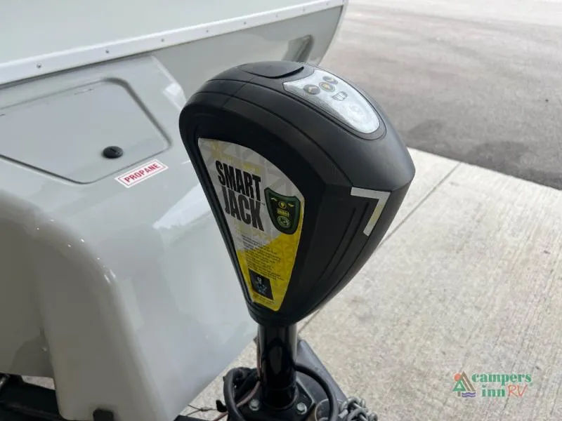 2022 Lance Lance Travel Trailers 1685 - Photo 3