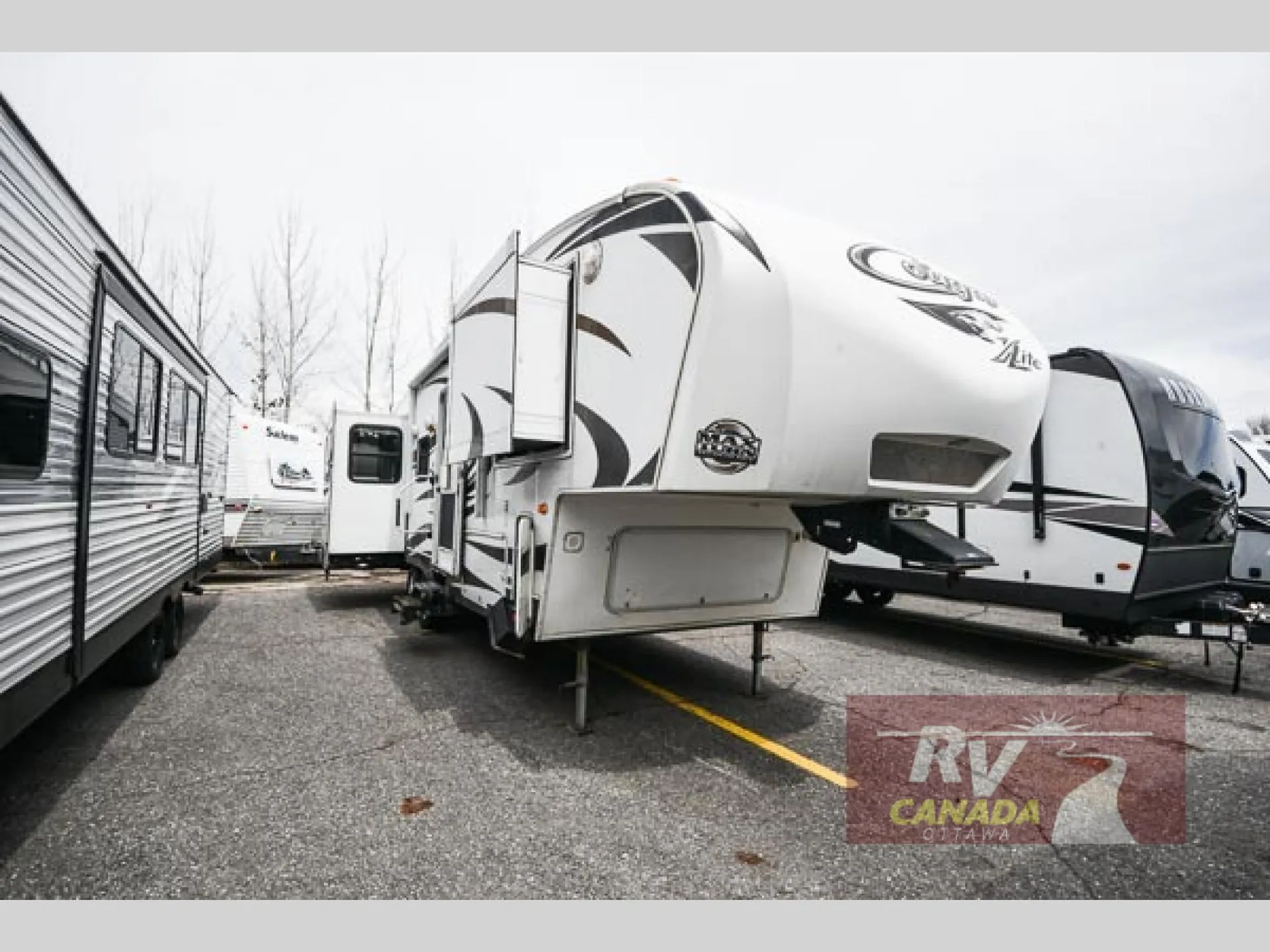 2012 Keystone Cougar XLite 29RES - Photo 2