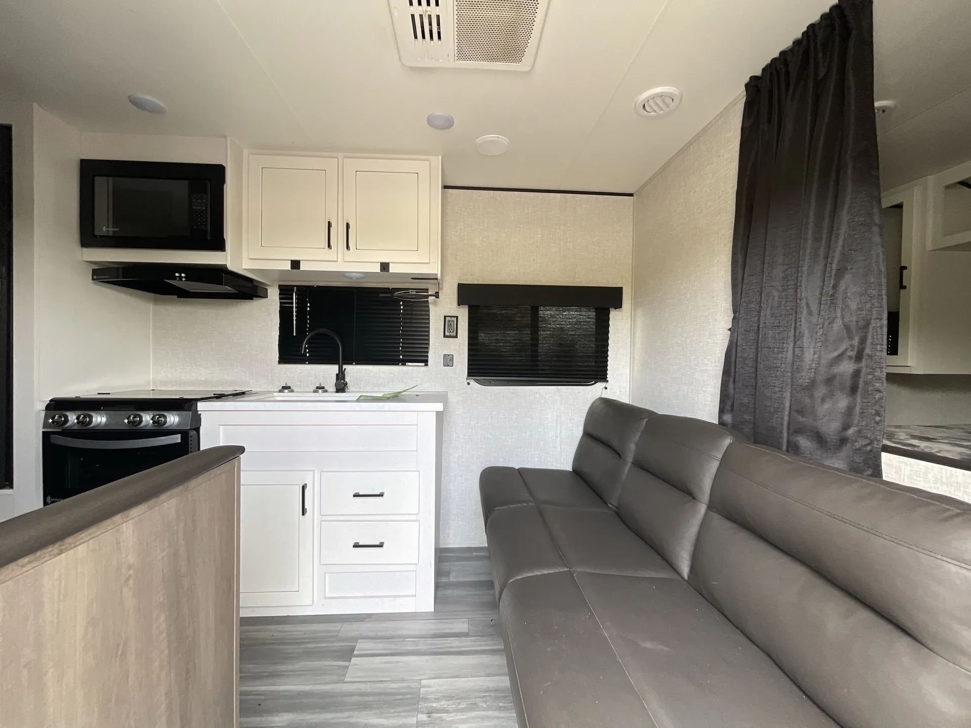 2024 Jayco Jay Flight SLX 260BHW — living area main