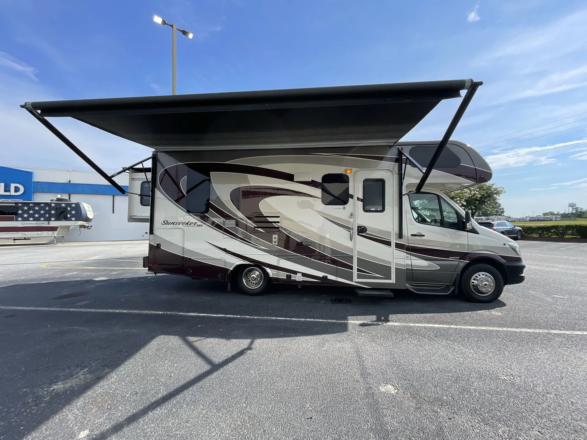 2015 Forest River Sunseeker MBS 2400R — campside