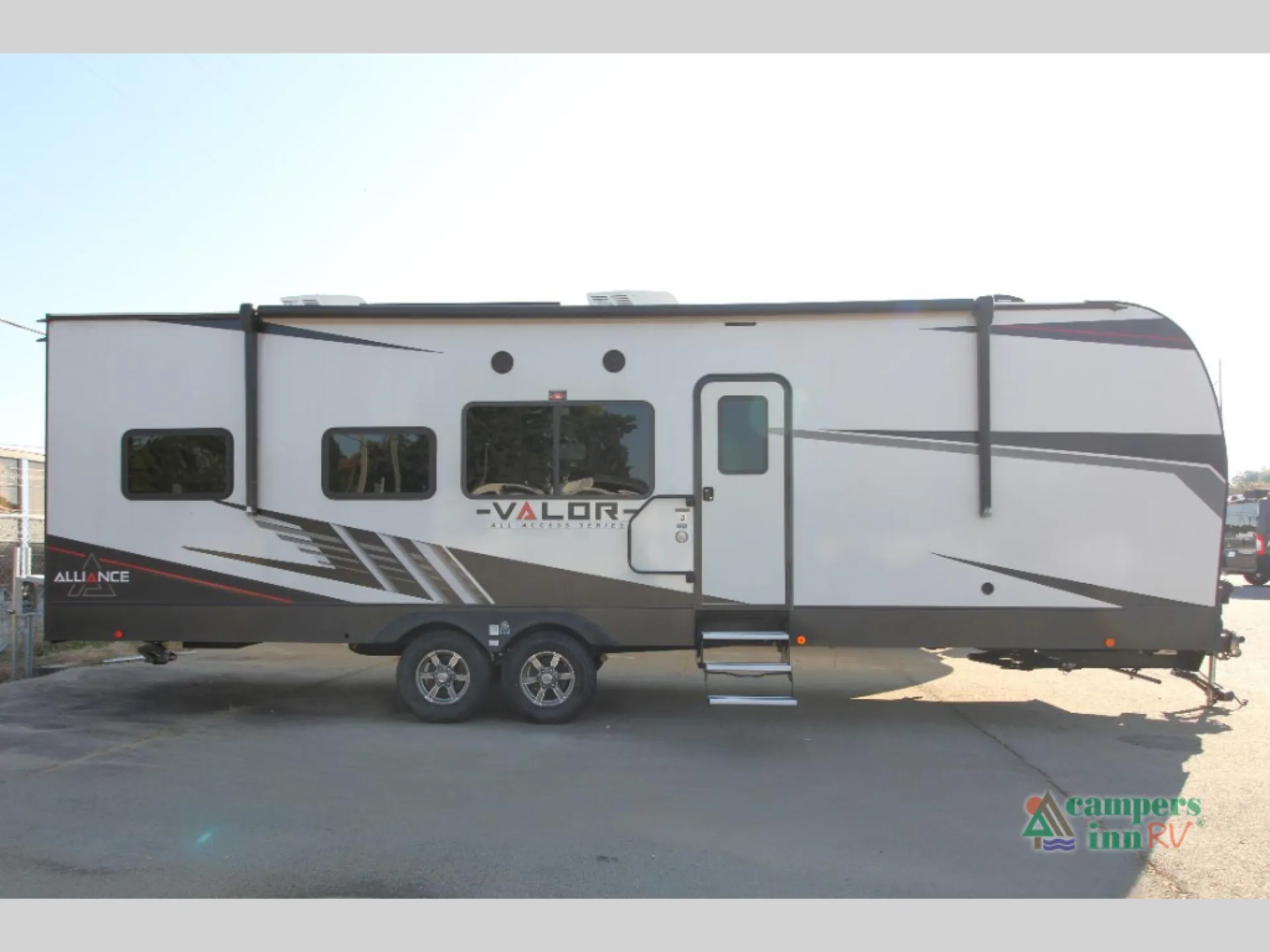 2023 Alliance RV Valor 29T18 - Photo 4