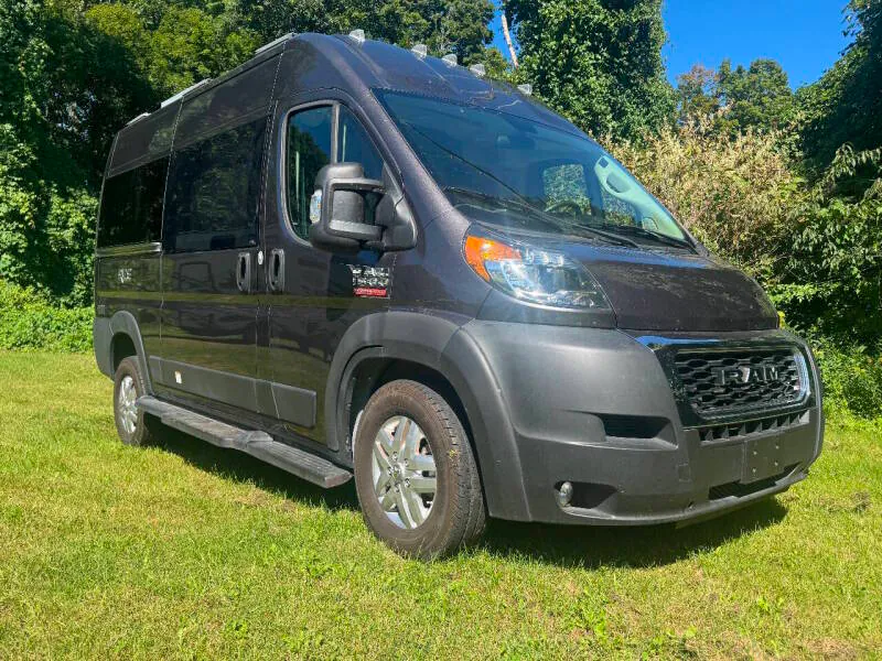 2022 Thor Motor Coach Rize 18M - Photo 3