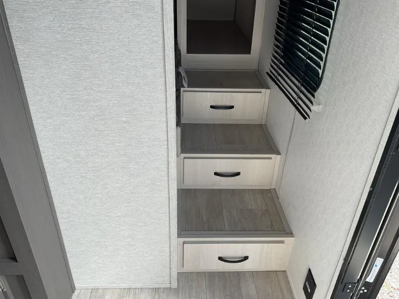 2027 Coachmen Catalina Legacy Edition 333DBDSCK, Photos photo 41