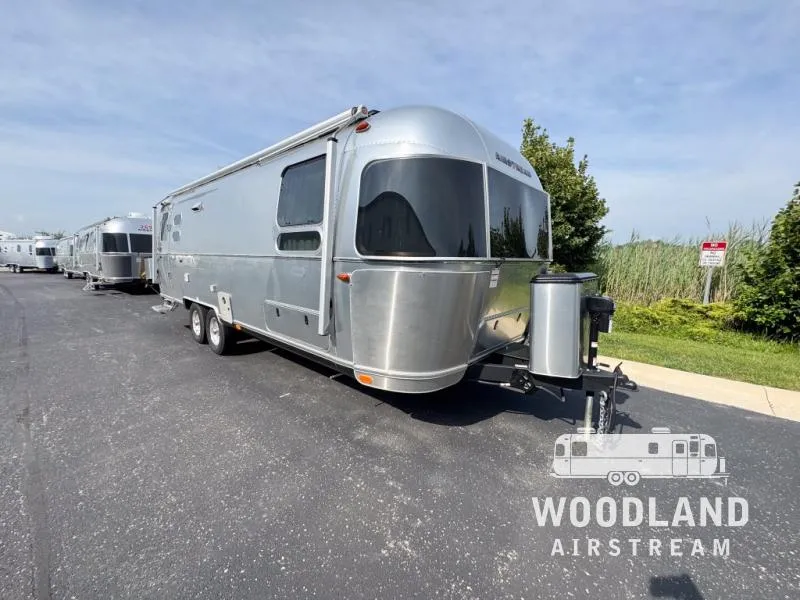 2023 Airstream Globetrotter 27FB - Photo 2