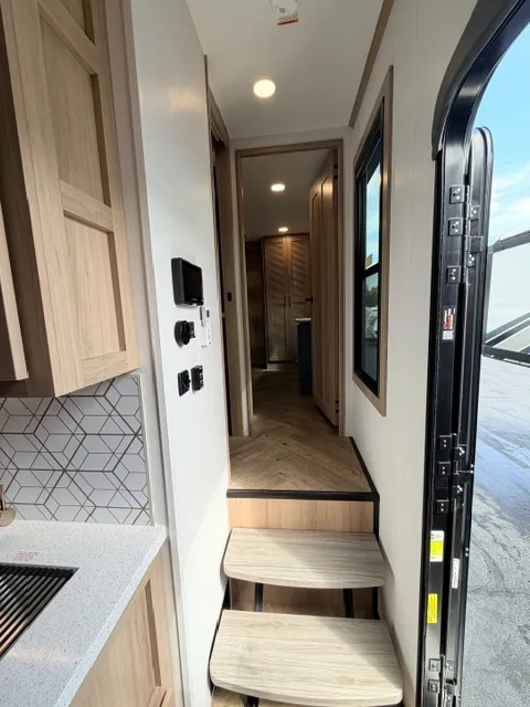 2026 Keystone Raptor 441, Photos photo 40