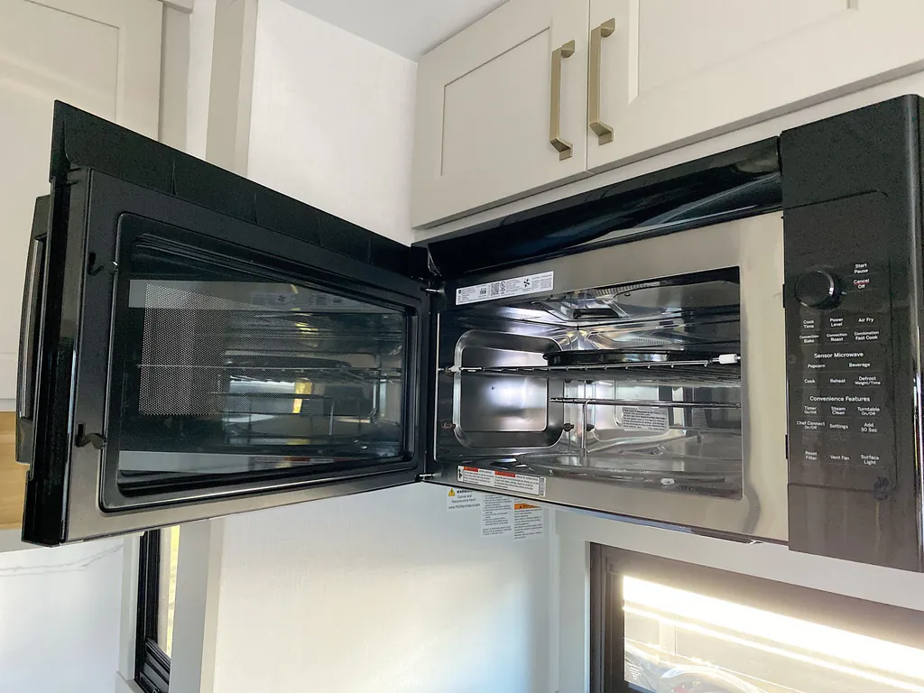2026 Brinkley Model G 3950, Photos photo 19