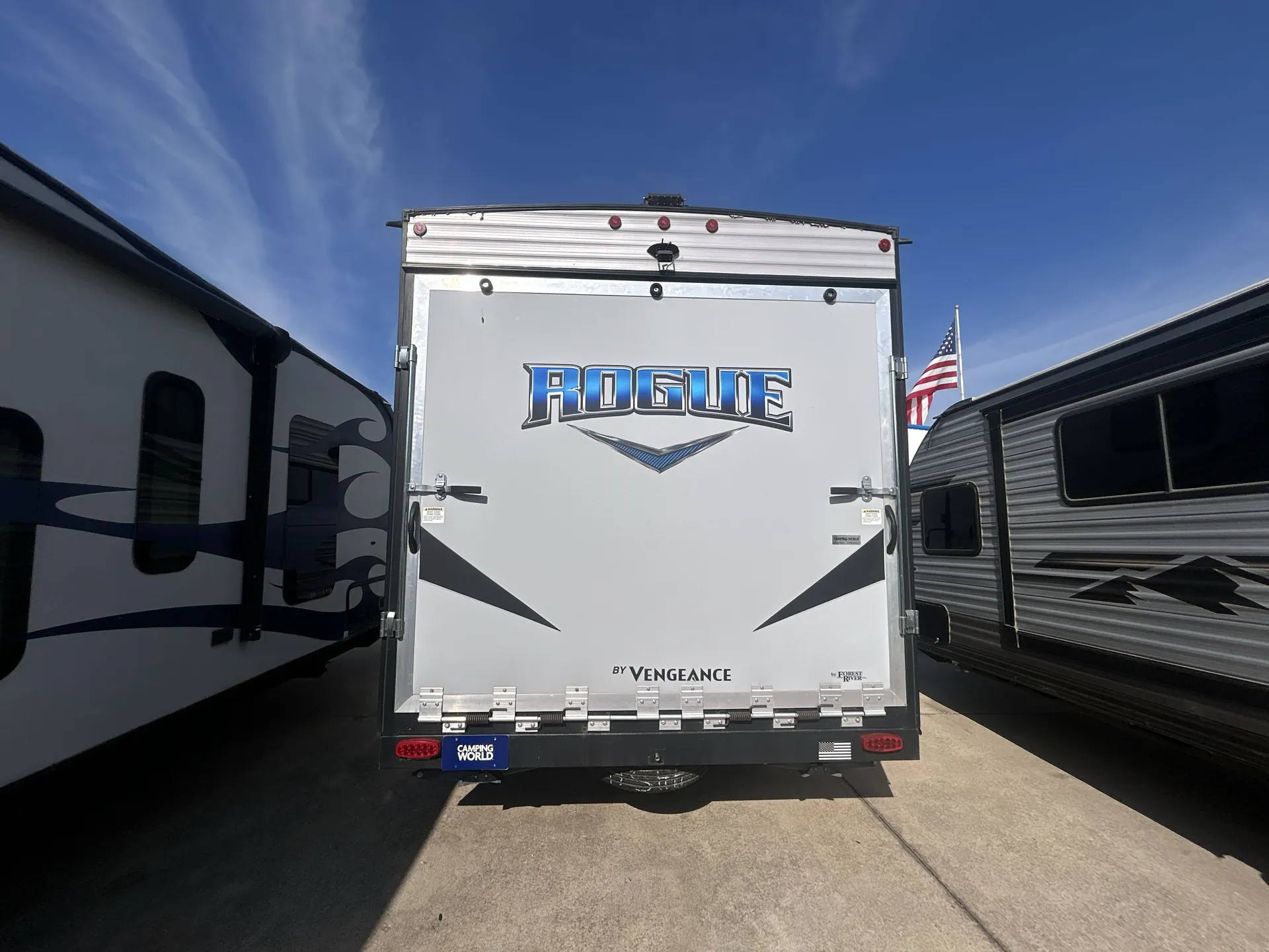 2020 Forest River Vengeance Rogue 25V — backside