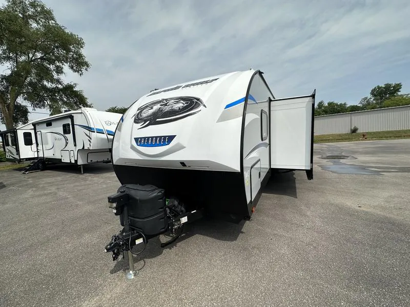 2019 Forest River Cherokee Alpha Wolf 26DBH-L, Photos photo 4