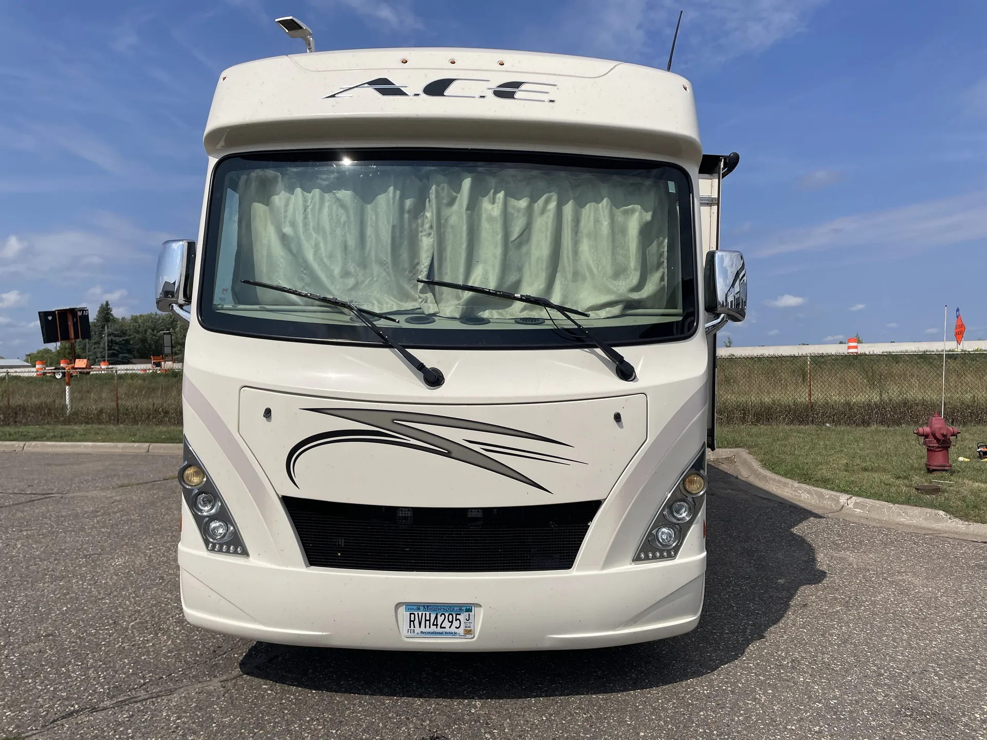 2018 Thor Motor Coach A.C.E 30.3 — front