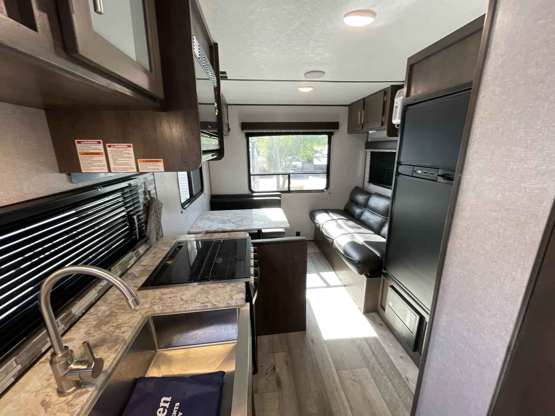 2021 Dutchmen Aspen Trail 2180RDWE — living area main