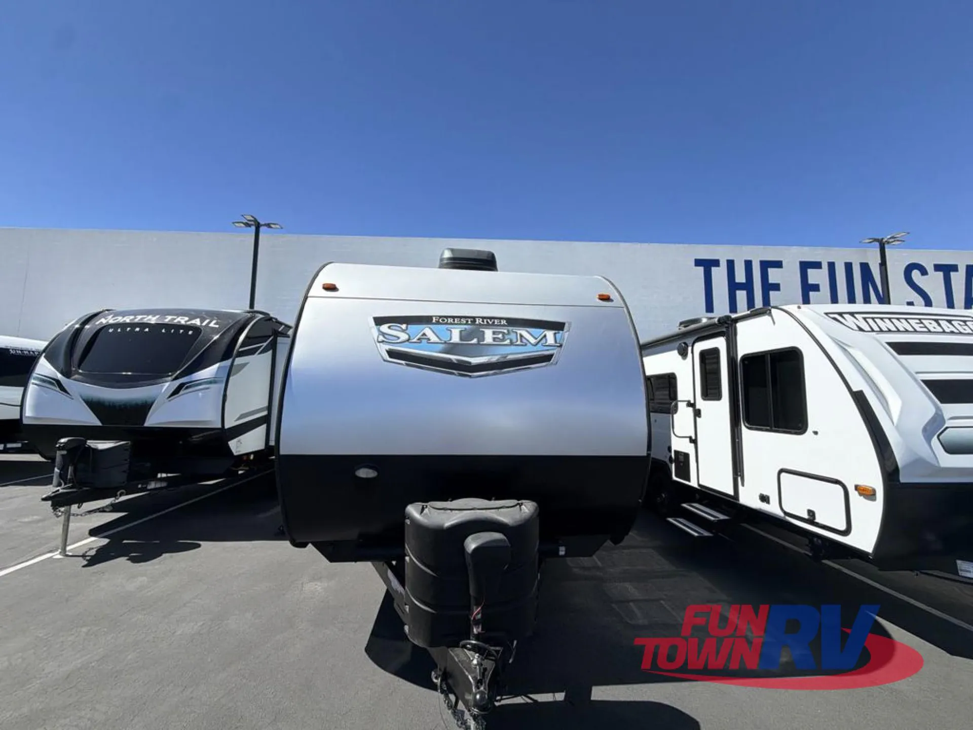 2022 Forest River Salem 32BHDS dealer photo 1 from Fun Town RV