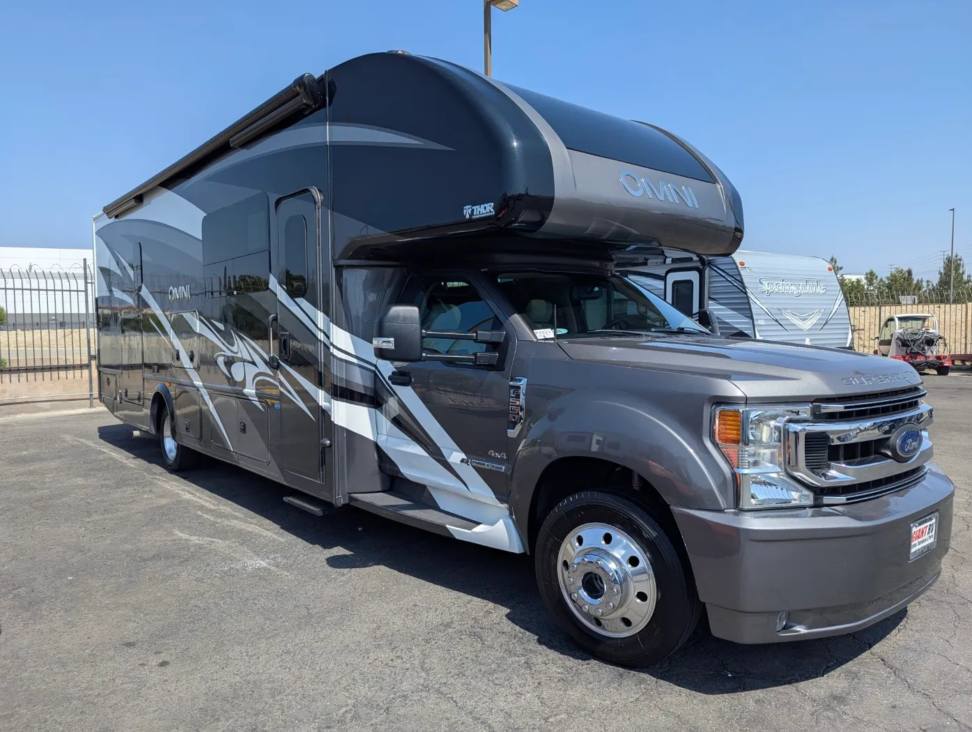 2021 Thor Motor Coach Omni SV34 - Photo 2