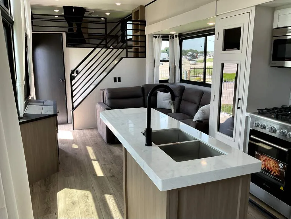 2026 Jayco Jay Flight Bungalow JayLoft, Photos photo 9