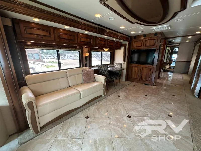 2011 Monaco Camelot 43DFT - Photo 3