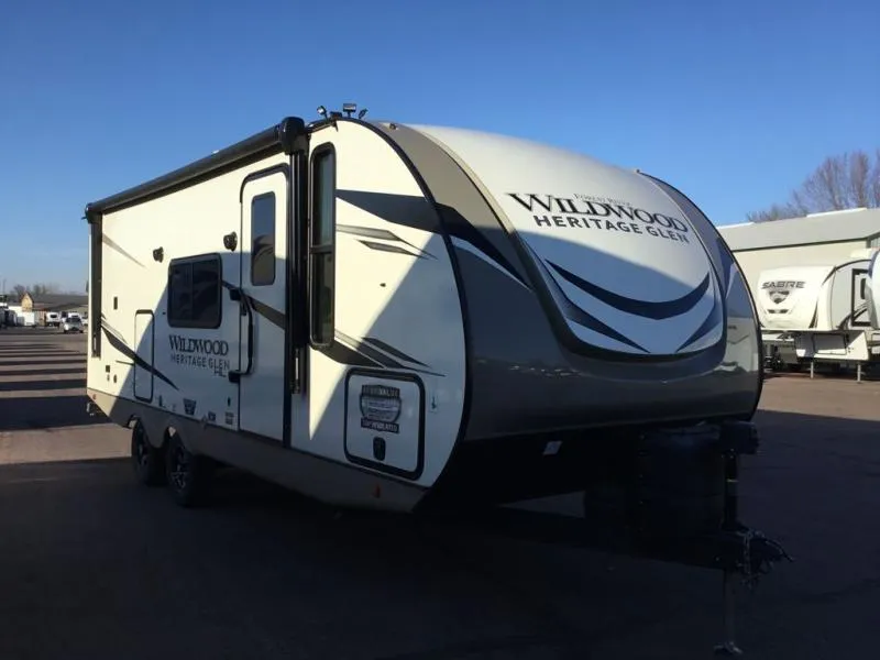 2023 Forest River RV Wildwood Heritage Glen Hyper-Lyte 22RKHL - Photo 2