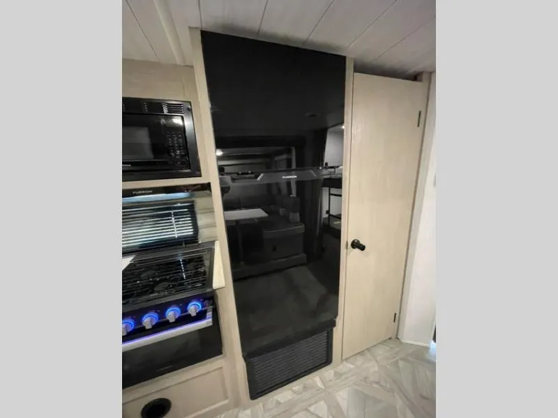 2024 Forest River Salem Cruise Lite 263BHXL - Photo 4