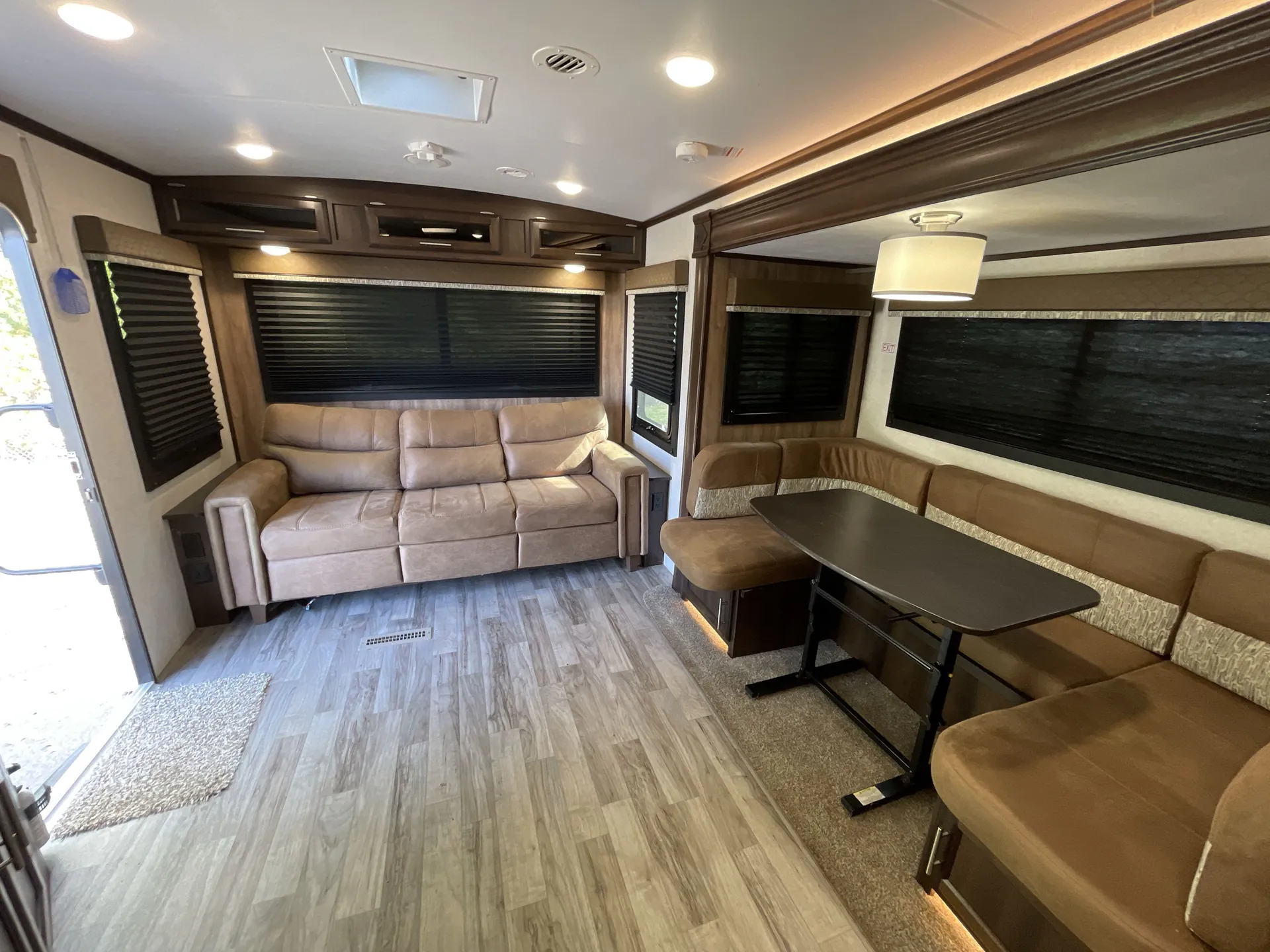 2018 Jayco White Hawk 30RLS — living area main