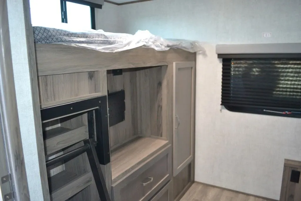 2024 Gulf Stream Envision 333BH, Photos photo 42