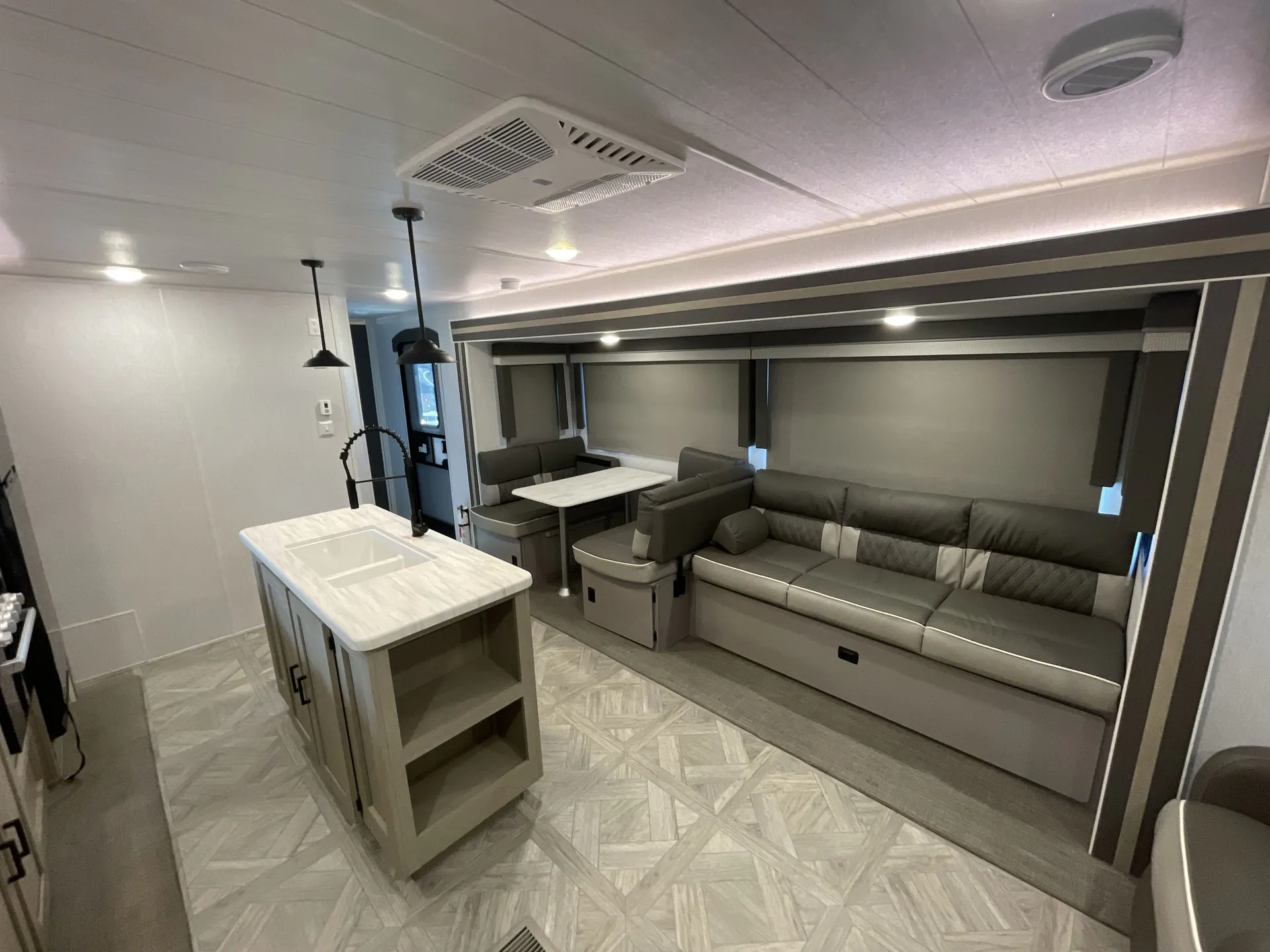 2023 Forest River Wildwood 27RE — living area main