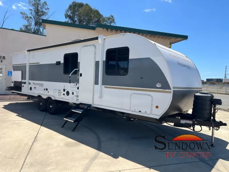 2025 Forest River RV Wildwood X-Lite 273QBXL - Photo 2