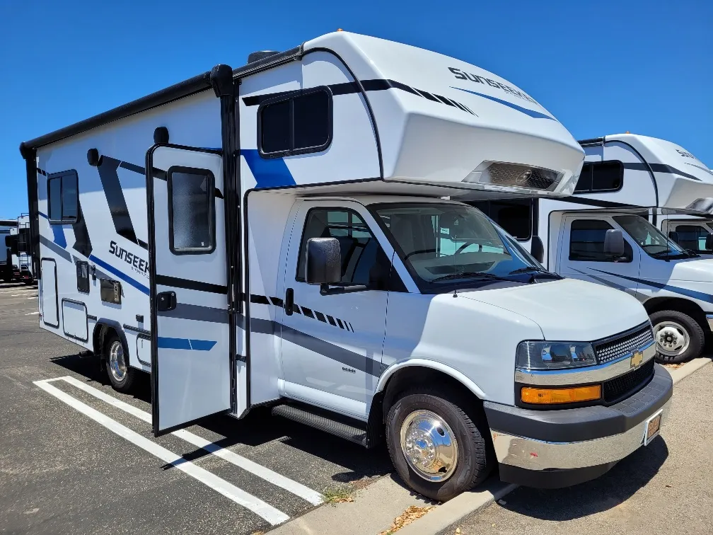 2025 Forest River Sunseeker 2350 LE - Photo 2