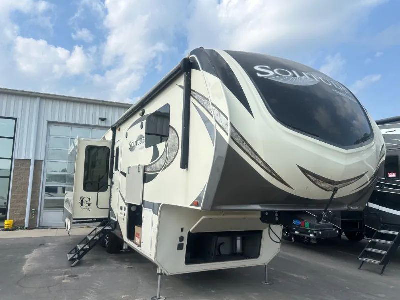 2017 Grand Design Solitude 310GK - Photo 2