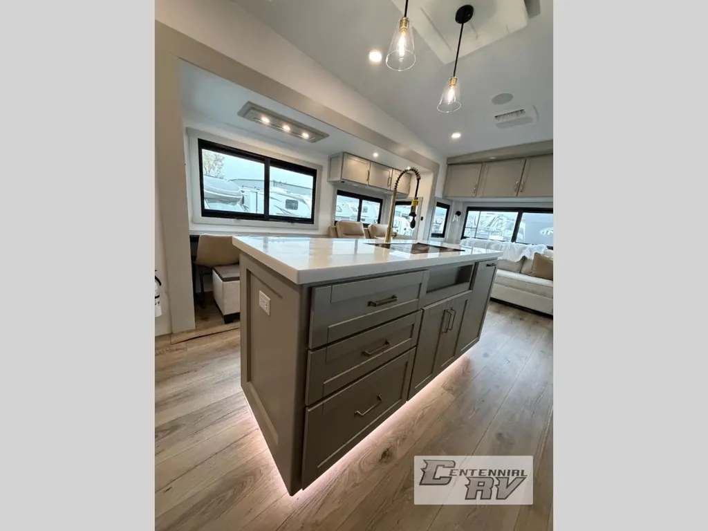 2026 Brinkley Model Z 3600, Photos photo 33
