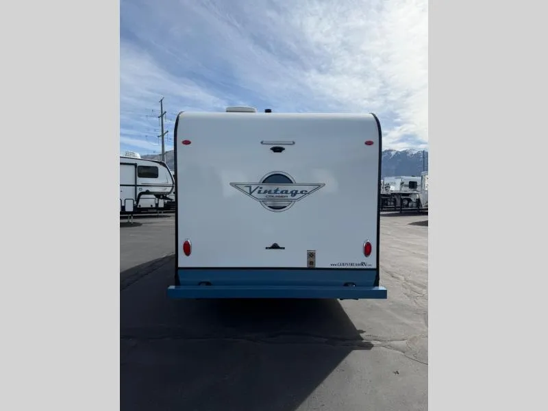 2026 Gulfstream Vintage 19CSK - Photo 3