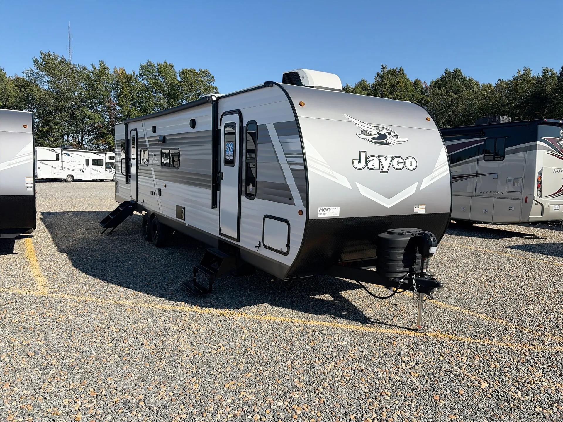 2027 Jayco Jay Flight 335BHS - Photo 2