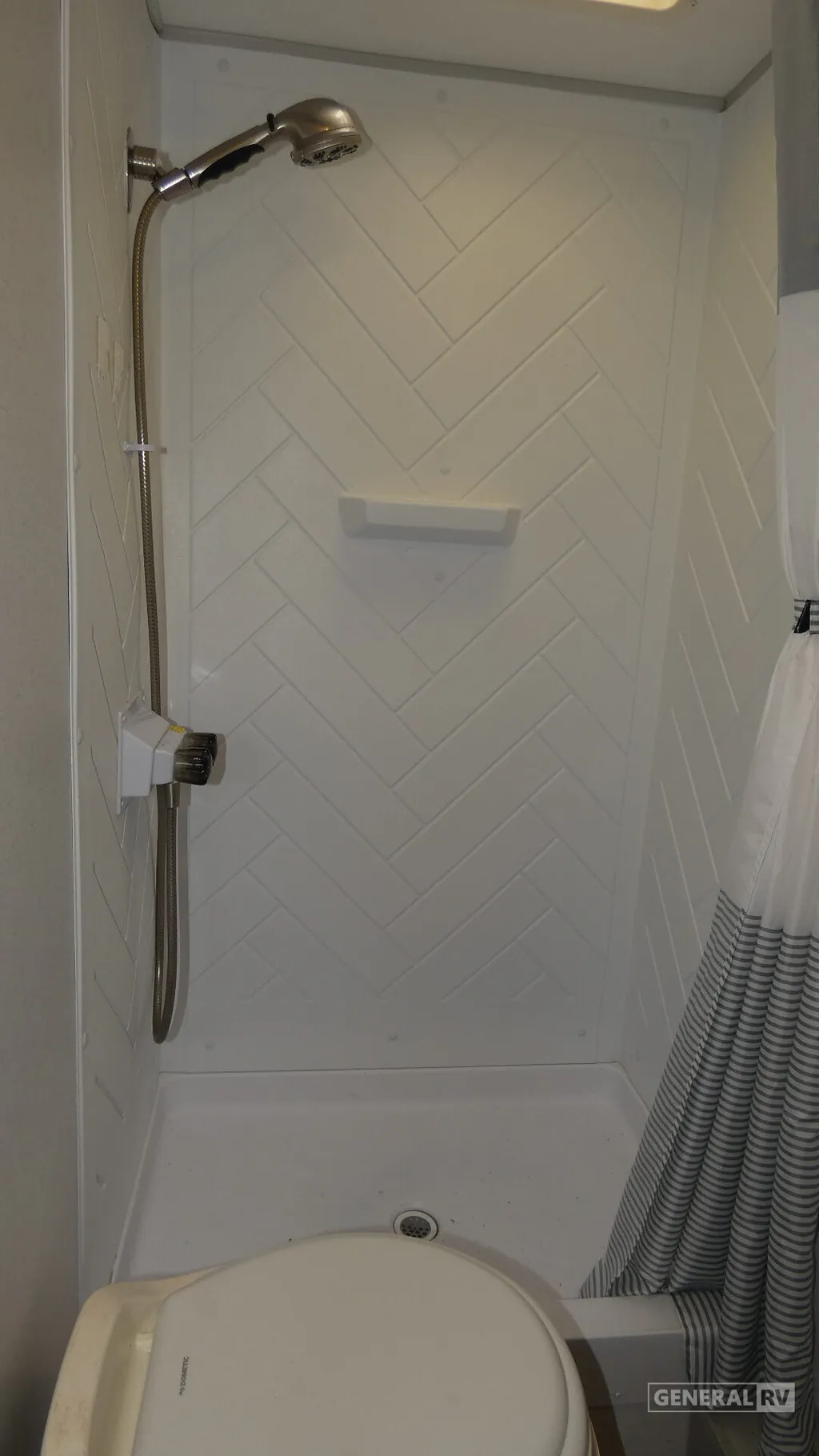 2022 Forest River Wildwood FSX 178BHSK, Photos photo 18