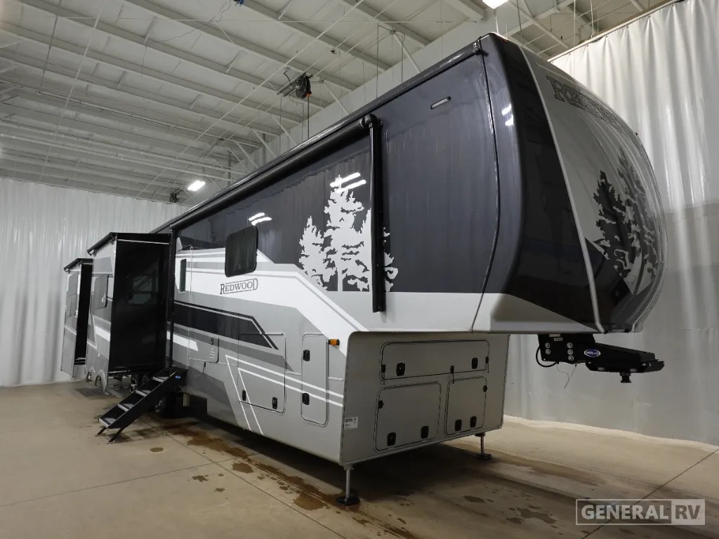 2025 Crossroads RV Redwood 415RD - Photo 2