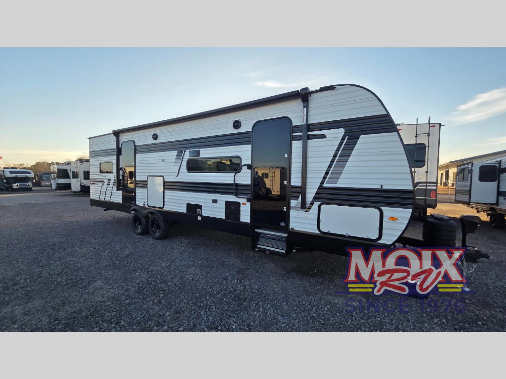 2026 Grand Design Momentum MAV 28MAV - Photo 2
